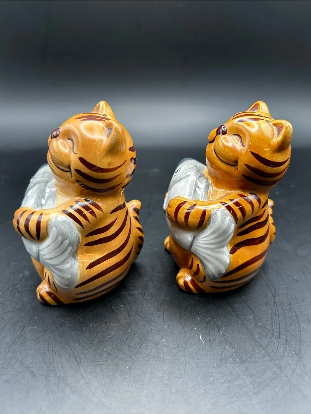 Ceramic Orange Tabby Cat Shakers Holding Fish - Decorative Pet-Themed Statue